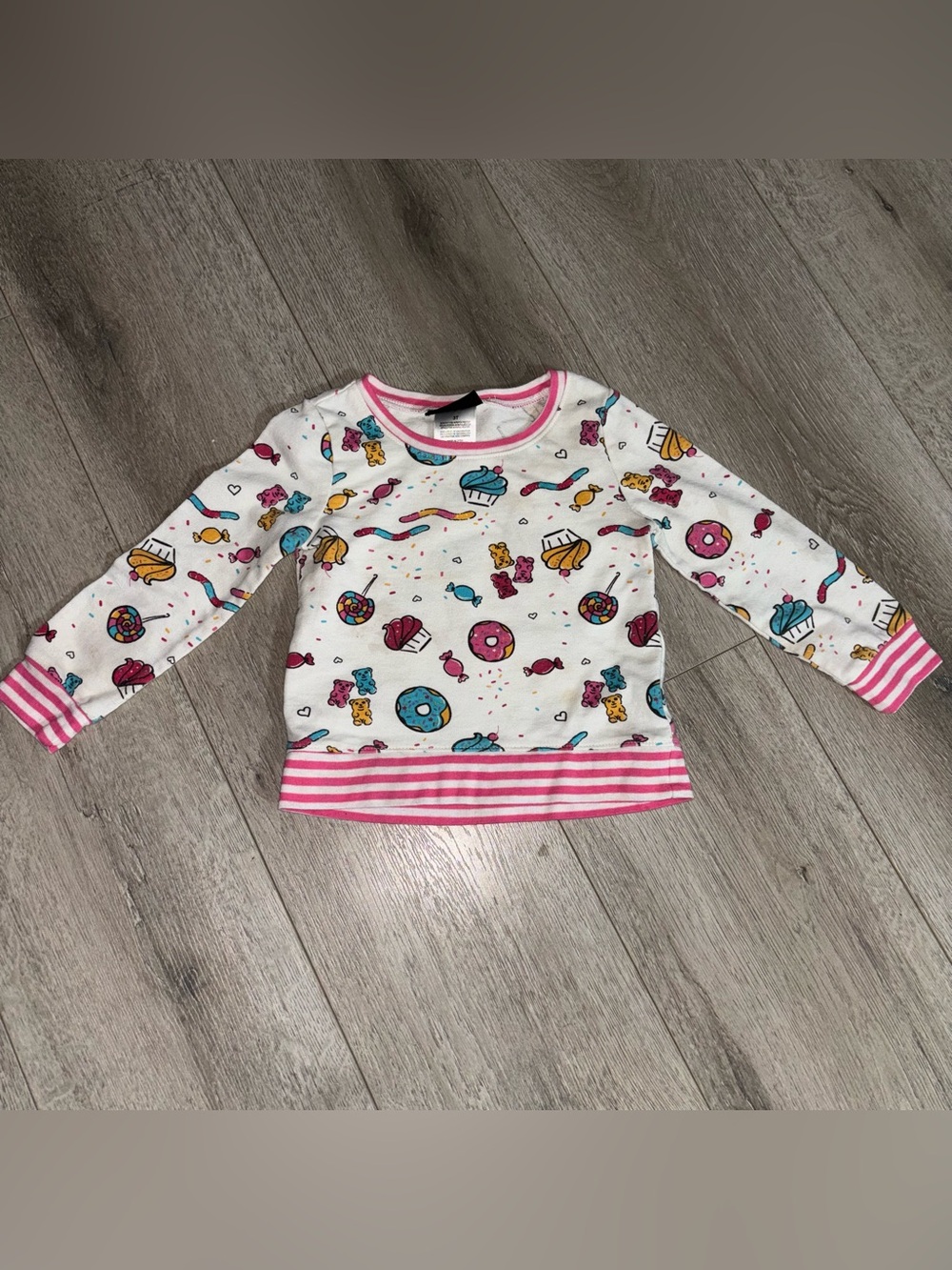 Kidtopia Sweets Kids Sweater Size 3t Cupcakes Candy Donuts
